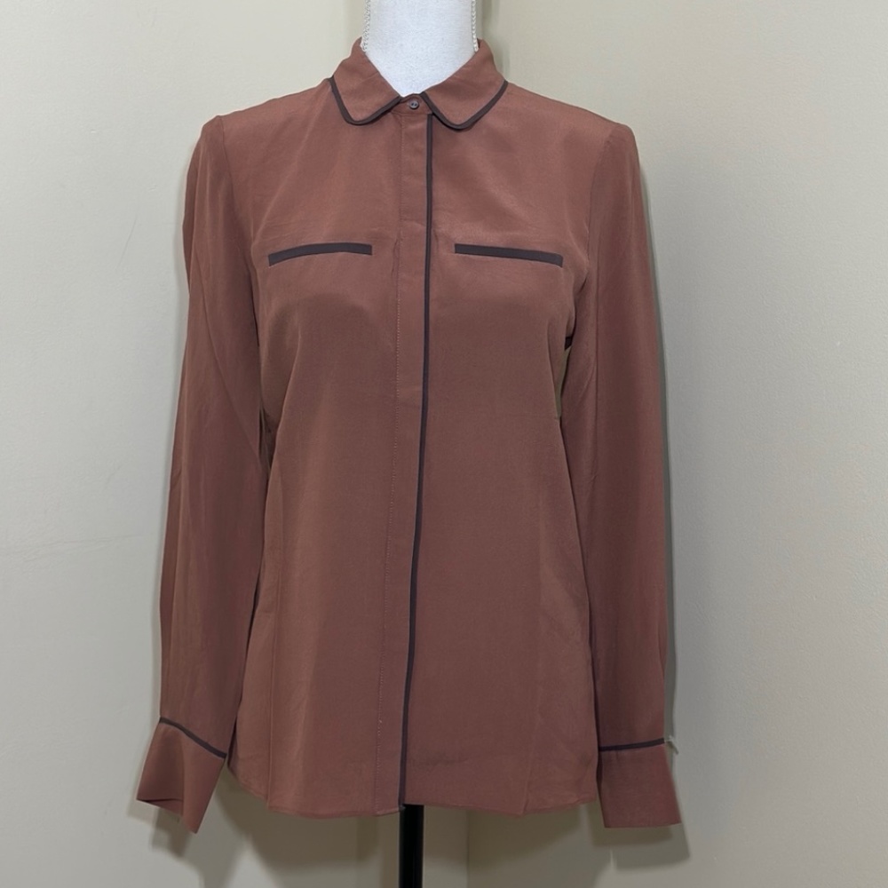 Day Bigger et Mikkelsen woman’s %100 silk shirt size 34 🇬🇧 Medium